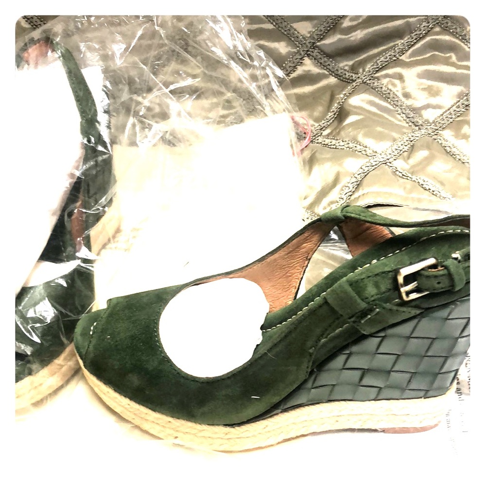 Women’s Shoe